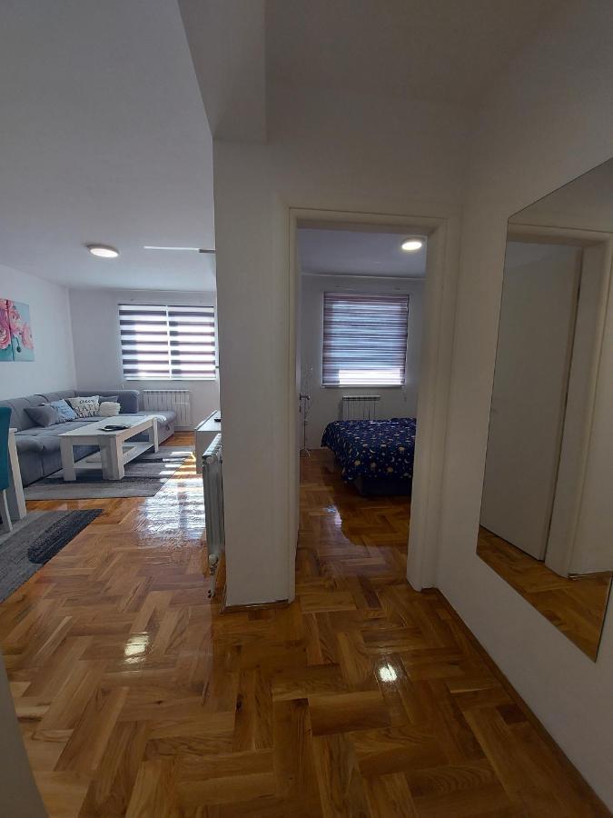 Apartman Victoria Lukavica Zewnętrze zdjęcie