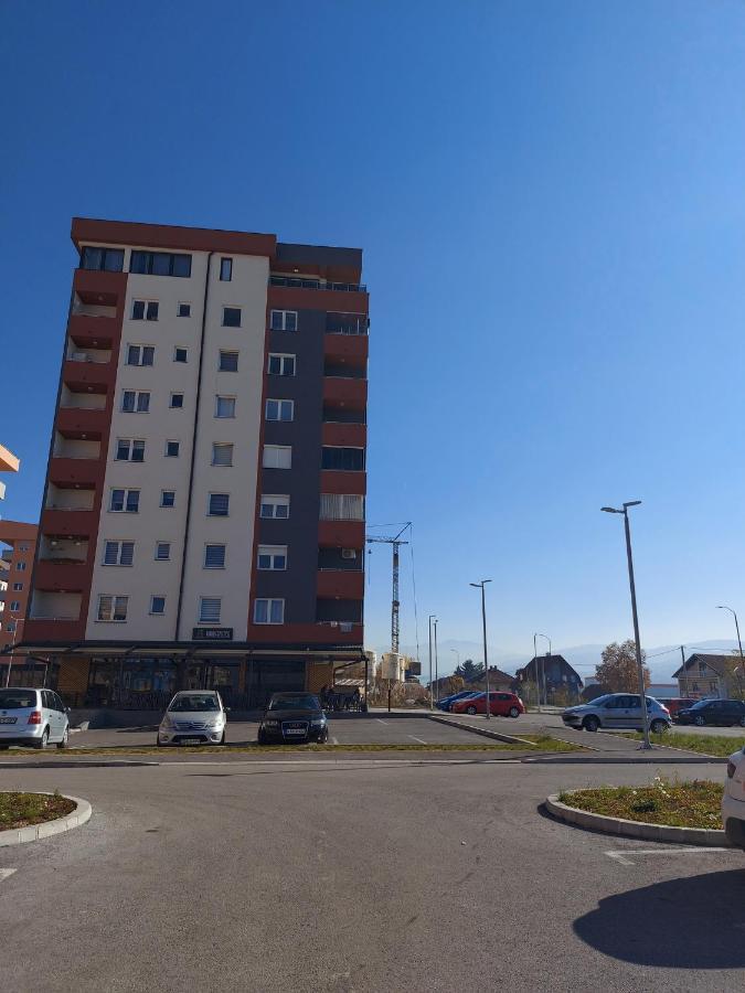 Apartman Victoria Lukavica Zewnętrze zdjęcie